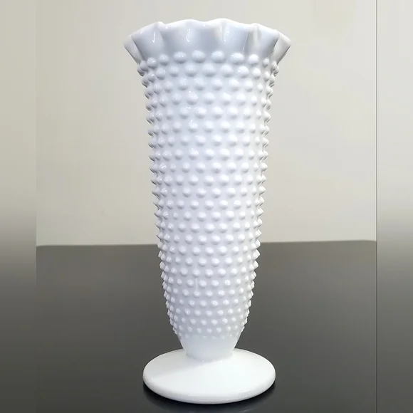 Vntg Fenton For L.E. Smith Hobnail White Milk Glass 8 3 /4" Crimped Edge Vase - Picture 8 of 14